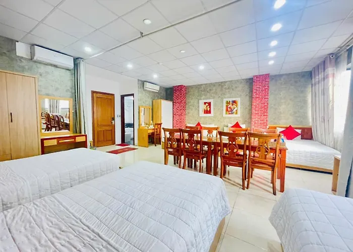 Moon Hotel Cau Giay